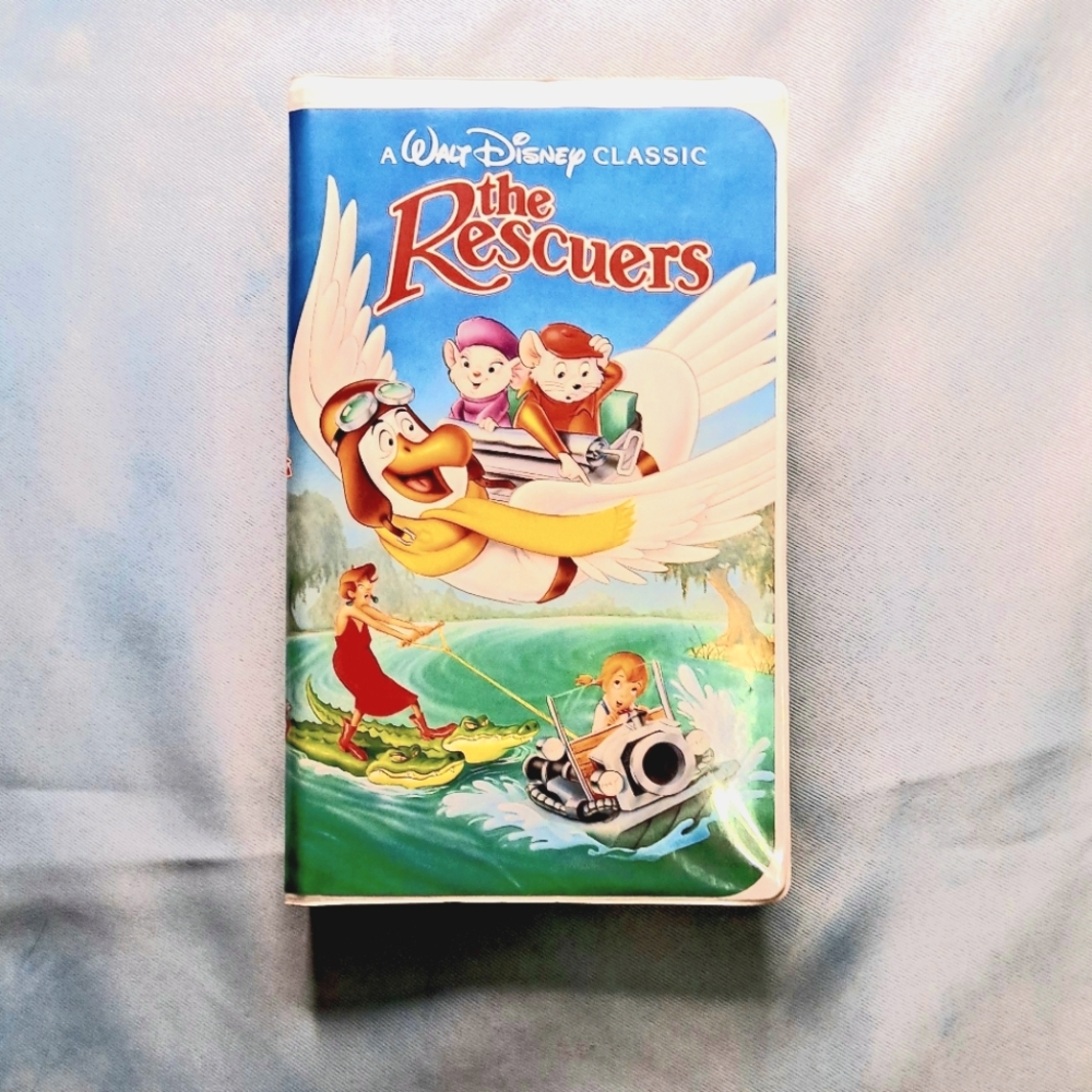 Vintage 90's Diamond Disney Classics THE RESCUERS clamshell VHS EUC